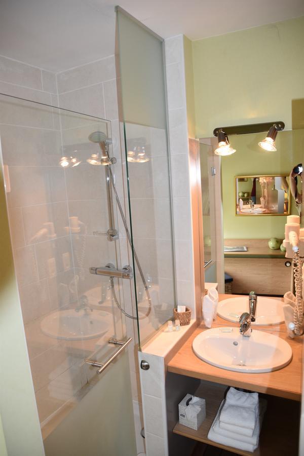 וונסימונט Hotel Le Barbouillon מראה חיצוני תמונה